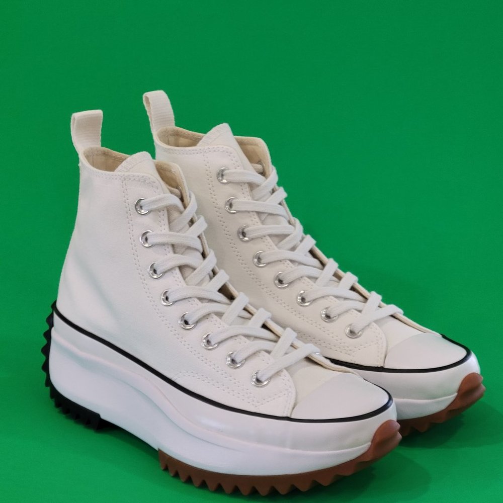 Converse Run Star Hike High White Black Gum Unisex Platform Sneakers 166799C NWT - Picture 1 of 6